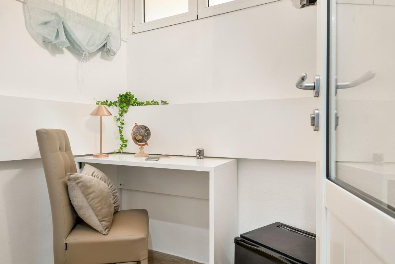 Alby Express Rooms Специя Екстериор снимка