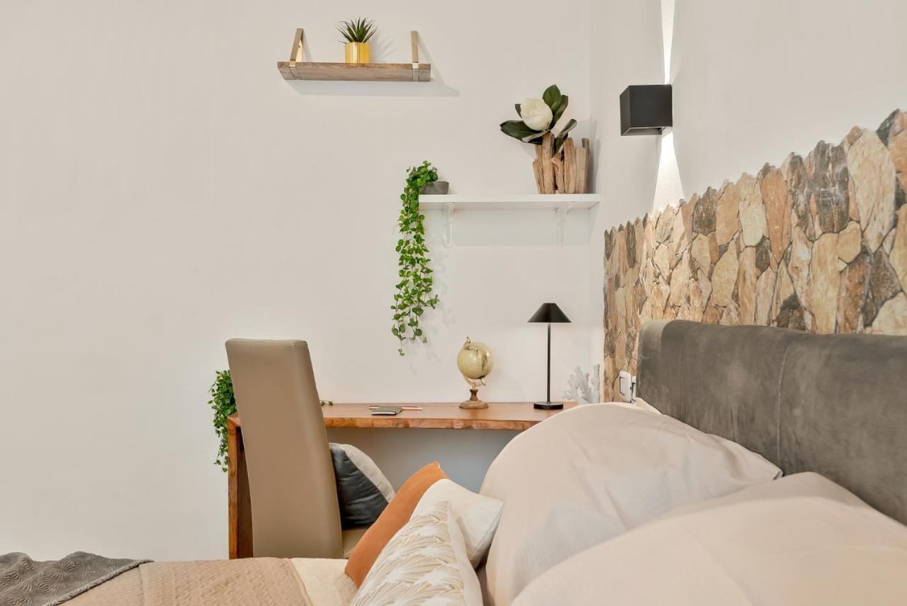 Alby Express Rooms Специя Екстериор снимка