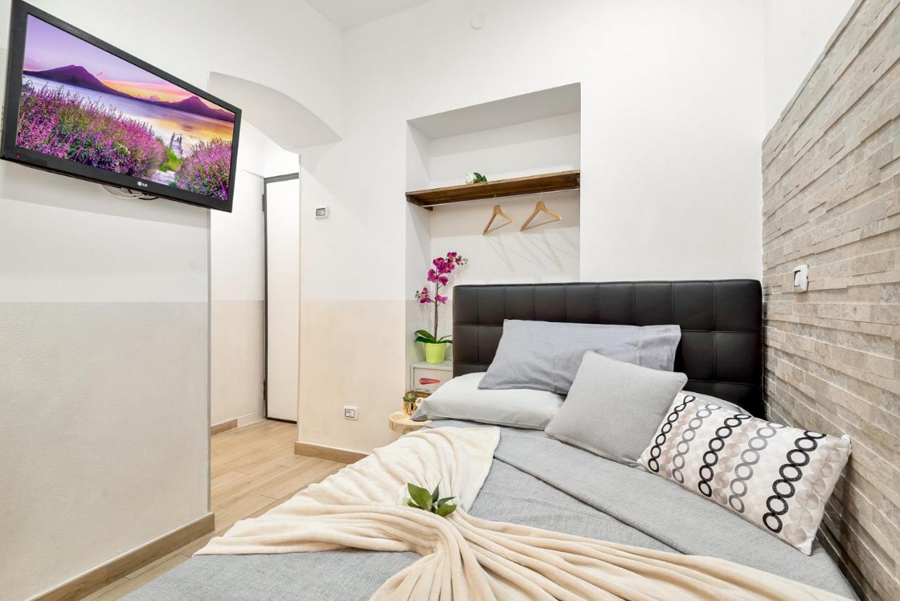 Alby Express Rooms Специя Екстериор снимка